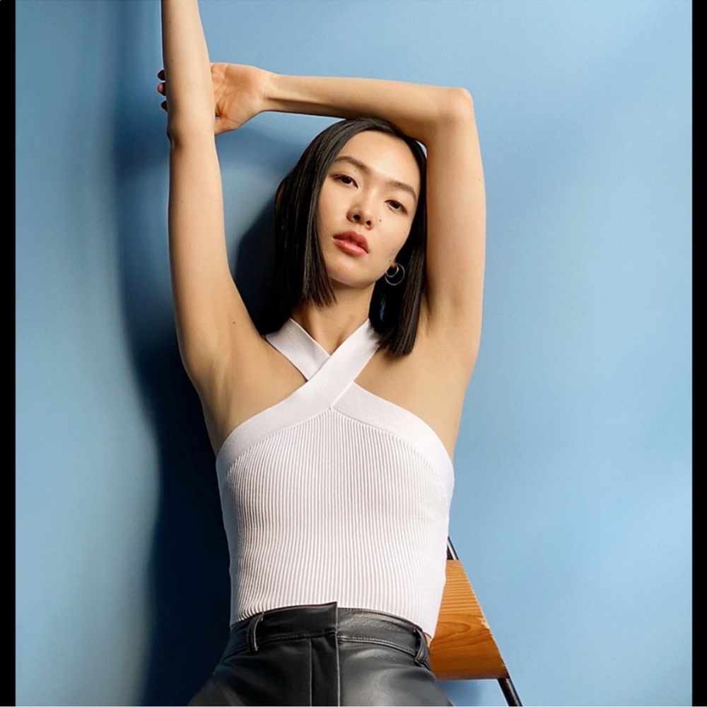 Babaton Sculpt Knit Criss Cross Cropped Tank